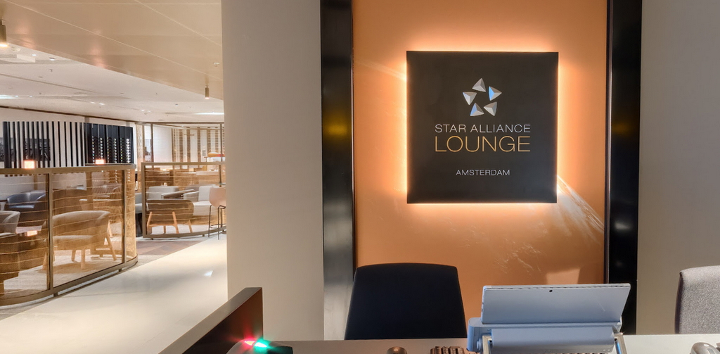 Star Alliance Lounge entrance in Amsterdam