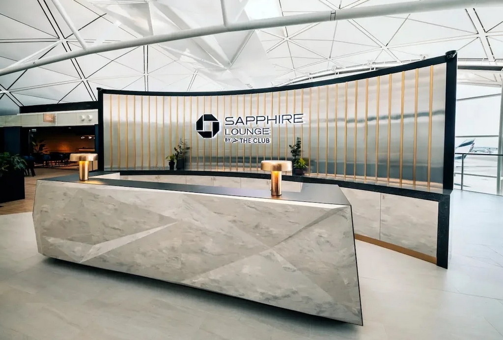 entrance to Sapphire Lounge in Hong Kong