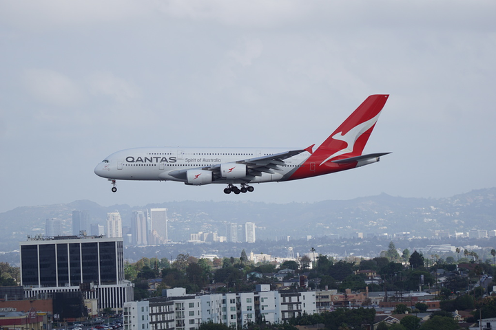 Qantas Airbus A380 landing