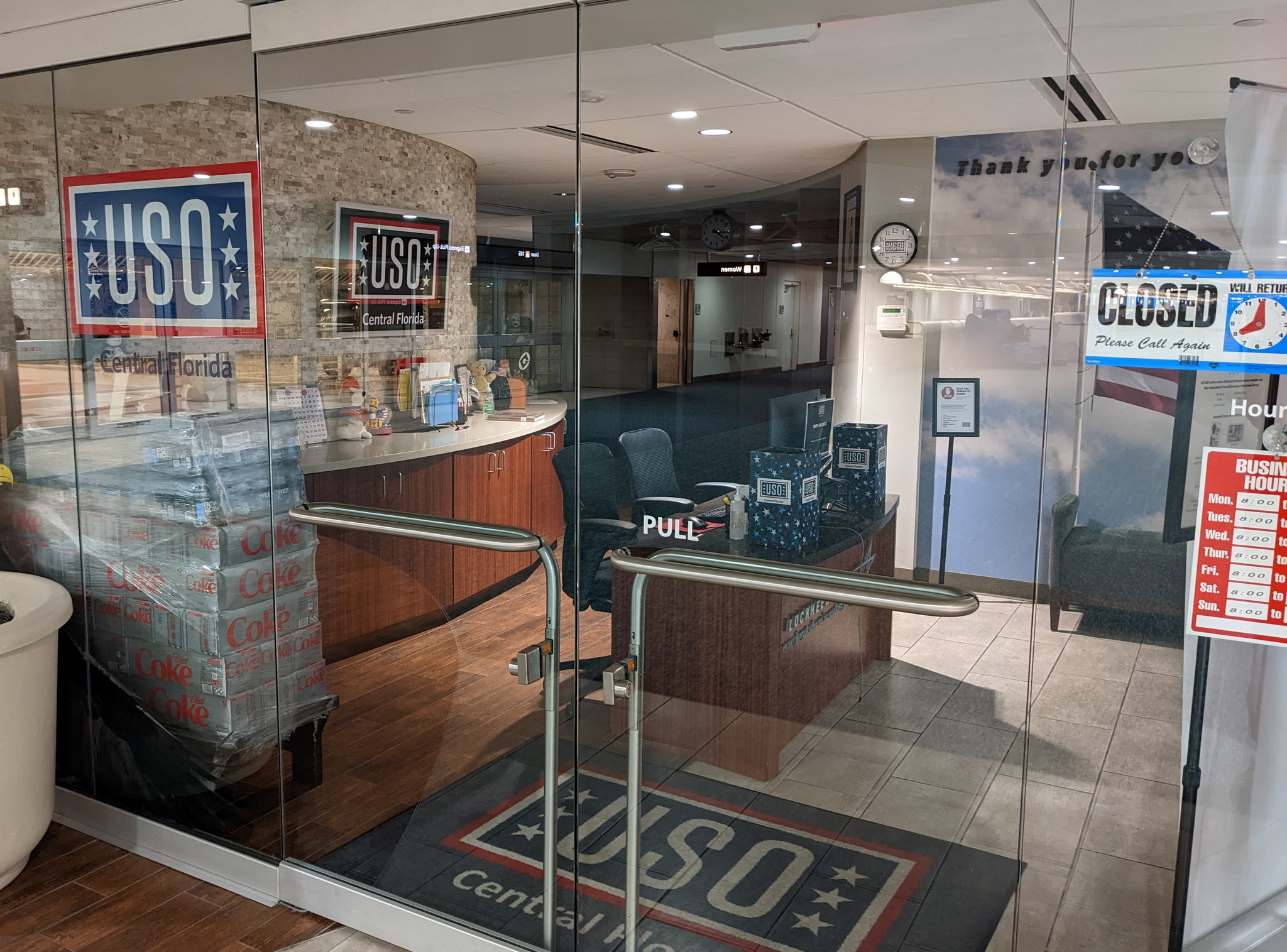 entrance to the USO lounge at MCO