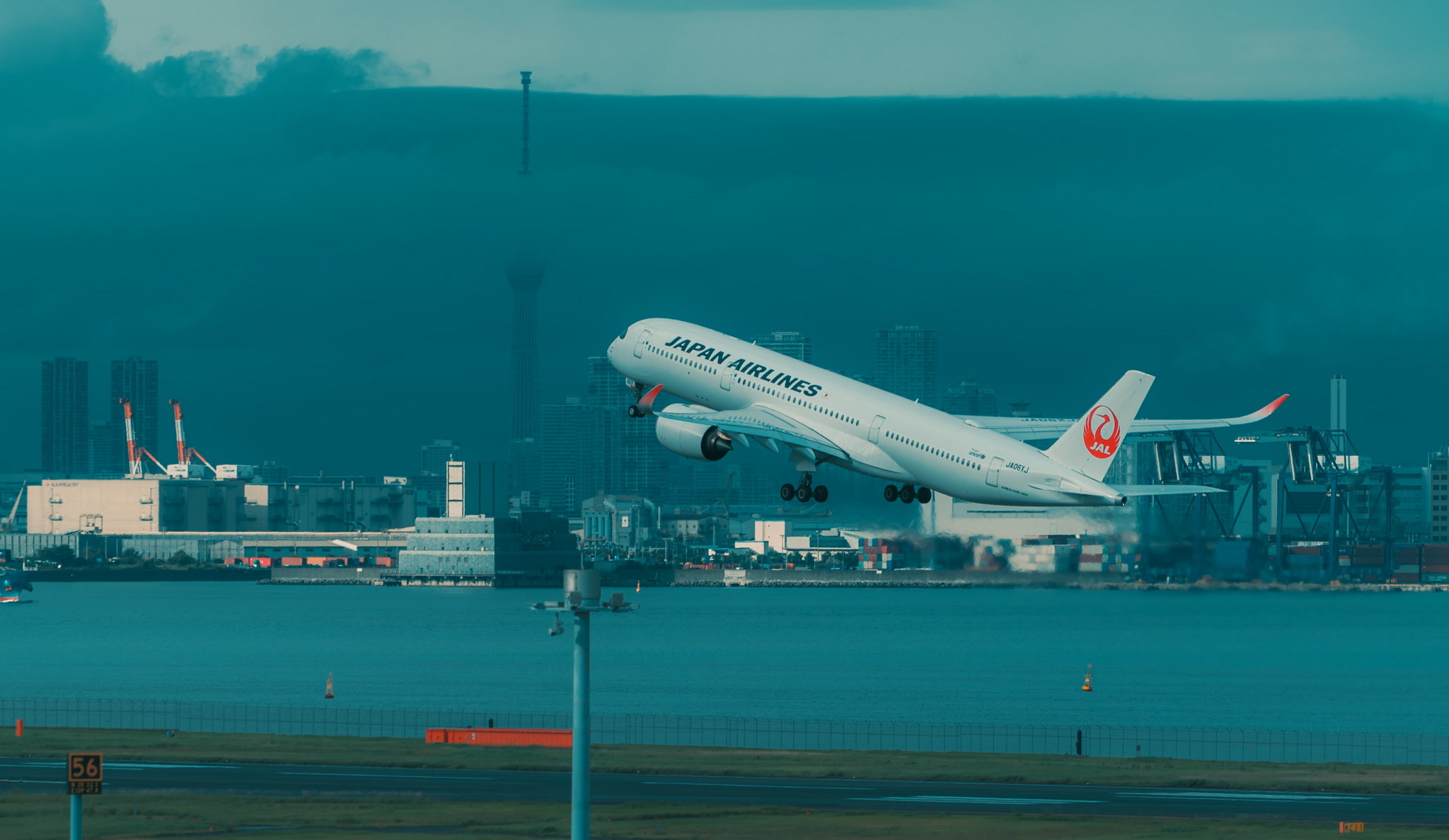 Japan Airlines taking off from Haneda Airport