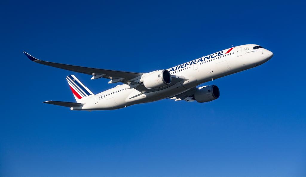 Air France Airbus A350 flying
